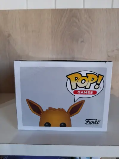 Figura Funko Pop Pokémon Eevee Edición Limitada - miniatura 5