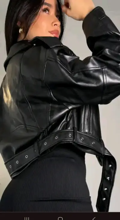 Chaqueta de cuero negra para mujer - miniatura 2