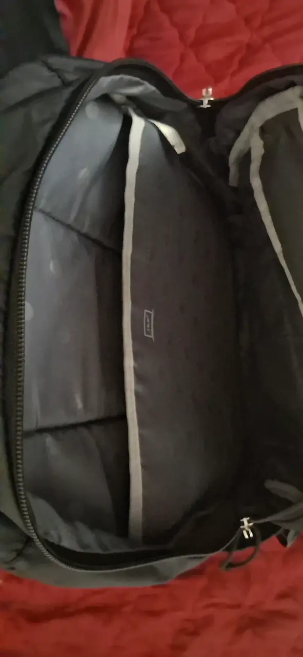 Mochila negra head mujer - 2