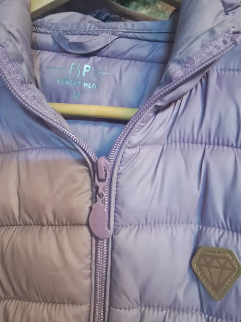 Parca morada talla M para mujer - 2