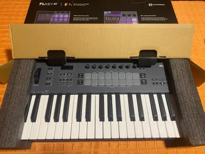 Controlador MIDI Novation FLkey 37 para FL Studio - miniatura 1