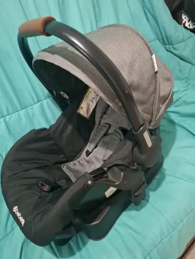 Silla de Auto Bebesit Gris para Bebé - miniatura 1