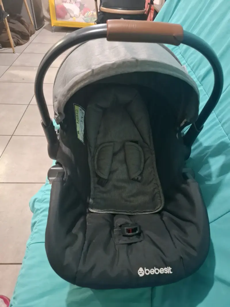 Silla de Auto Bebesit Gris para Bebé - 3