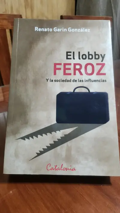 Libro 'El Lobby Feroz' de Renato Garin - miniatura 1