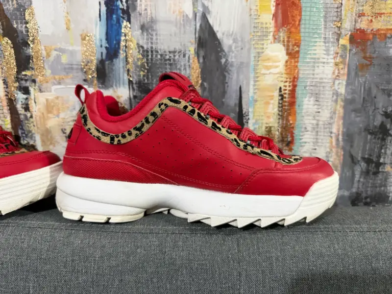 Zapatillas deportivas Fila rojas con estampado animal - 2