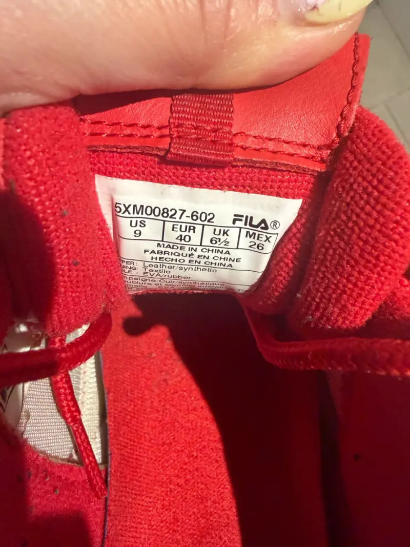 Zapatillas deportivas Fila rojas con estampado animal - 5