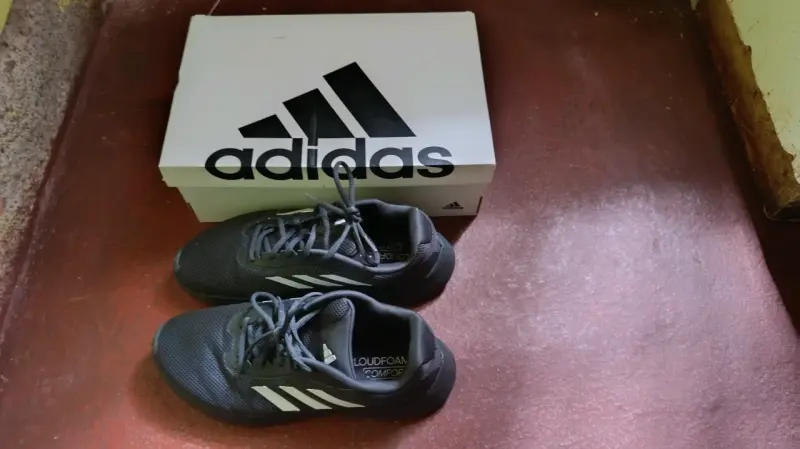 Zapatillas deportivas negras Adidas para hombre - 3