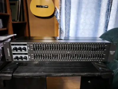 Ecualizador gráfico Phonic GEQ3102F profesional - miniatura 1