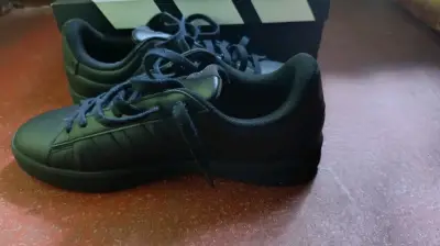 Zapatillas negras Adidas para hombre - miniatura 2