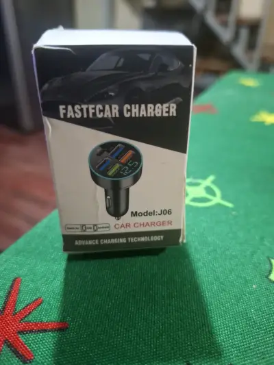 Cargador De Auto  Rápida J06 2-puerto - miniatura 2