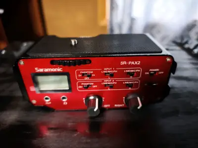 Mezclador de Audio Saramonic SR-PAX2 Rojo - miniatura 1