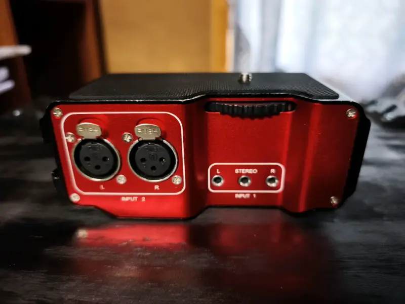 Mezclador de Audio Saramonic SR-PAX2 Rojo - 2