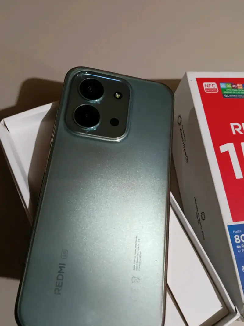 Smartphone Xiaomi Redmi 15C 5G 256GB Nuevo - 3