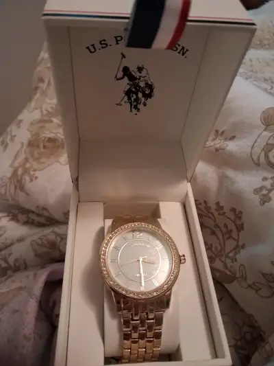 Reloj dorado U.S. Polo Assn. con cristales - miniatura 3