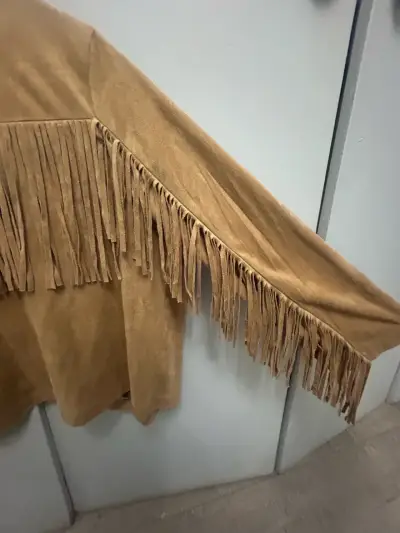 Chaqueta de gamuza con flecos para mujer - miniatura 3