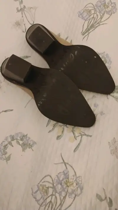 Zapatos de tacón beige C/Moran - miniatura 2