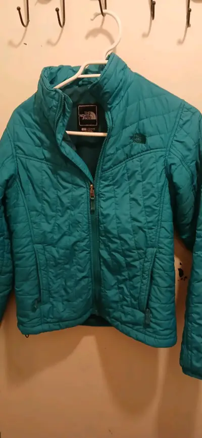 Chaqueta acolchada verde The North Face para mujer - miniatura 2