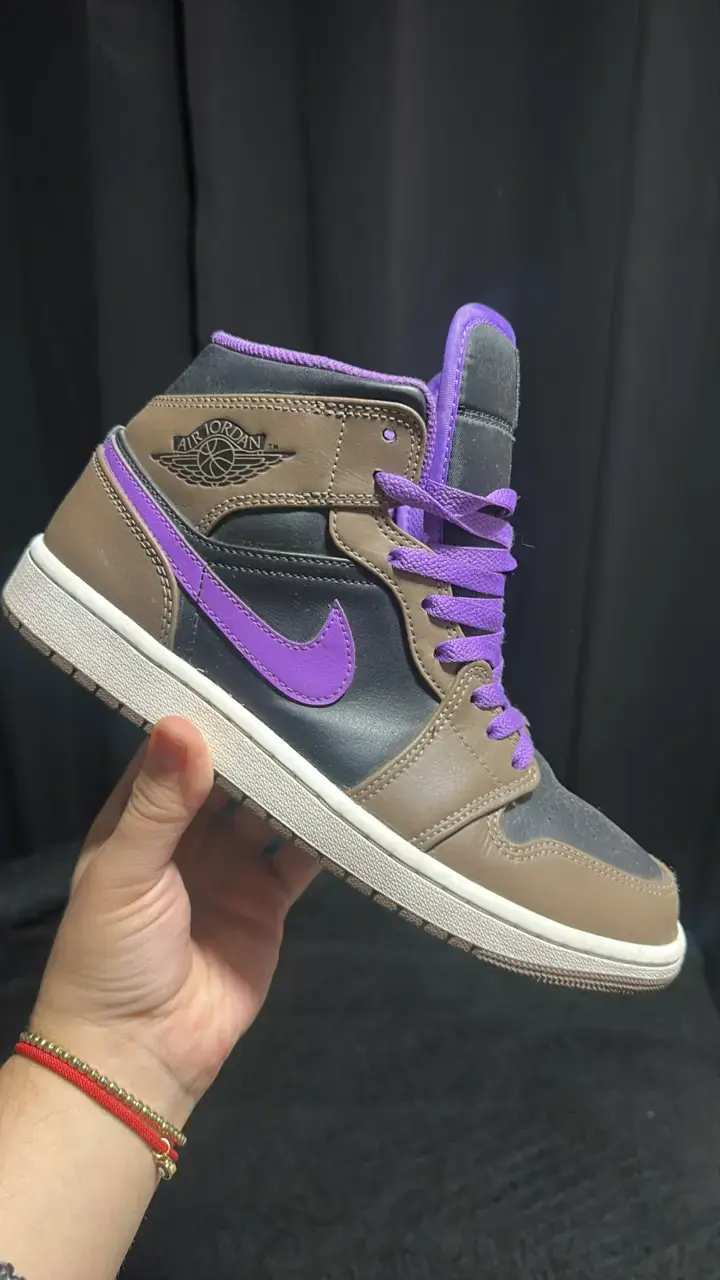 Zapatillas Air Jordan Mid Marrón y Morado - 1
