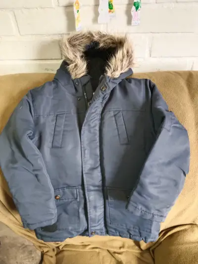 Chaqueta de invierno para niños talla 2,4 y 6 - miniatura 3