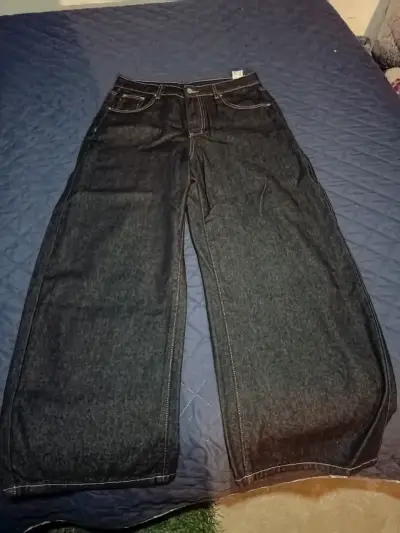 Jeans anchos con diseño casual en cristales - miniatura 3