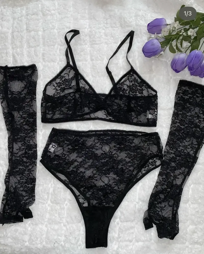 Conjunto de lencería de encaje negro