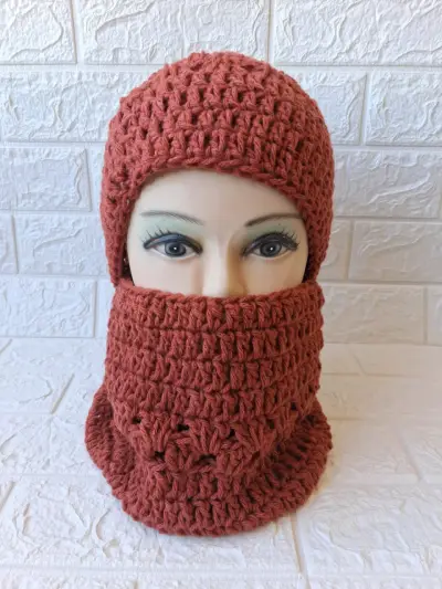 Set de gorro y cuello tejido a crochet - miniatura 2