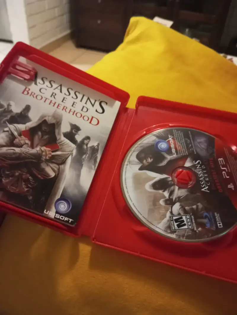 Assassin's Creed Brotherhood para PS3 en buen estado - 2