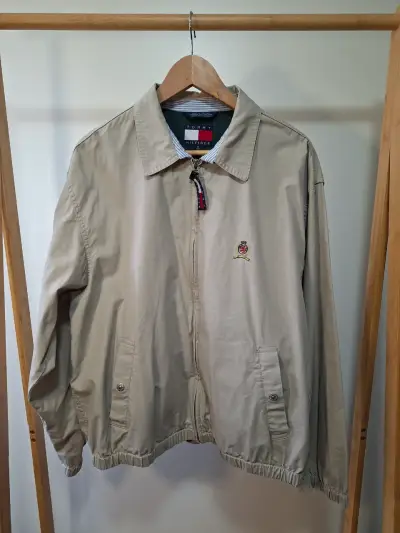 Chaqueta beige Tommy Hilfiger con logo bordado M - miniatura 1