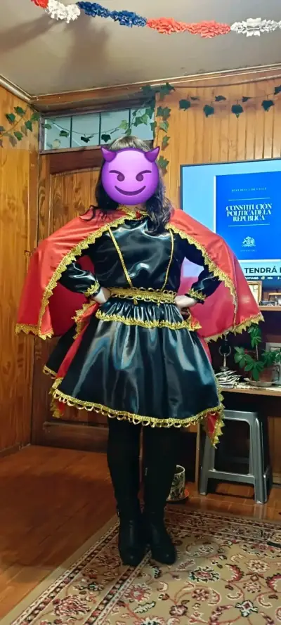 Disfraz de diablada chilena con capa roja - miniatura 1