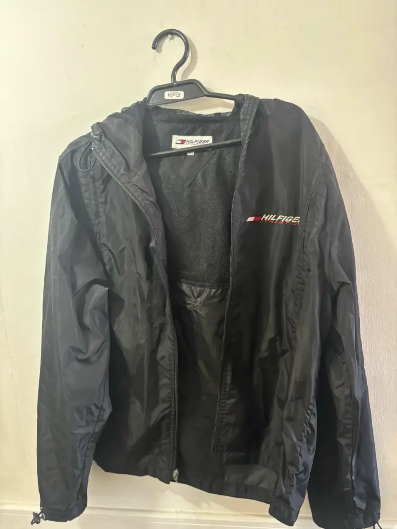 Chaqueta cortaviento negra Hilfiger para hombre - 1