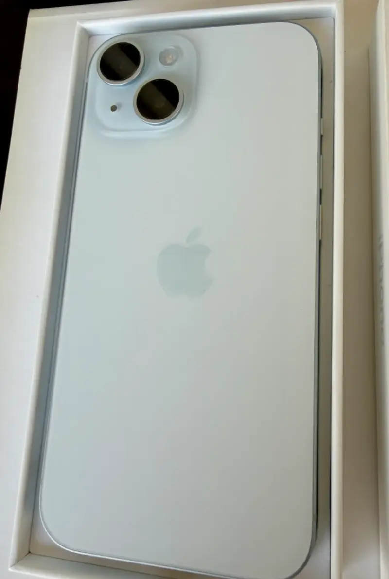 iPhone 15 en excelente estado con caja original - 3