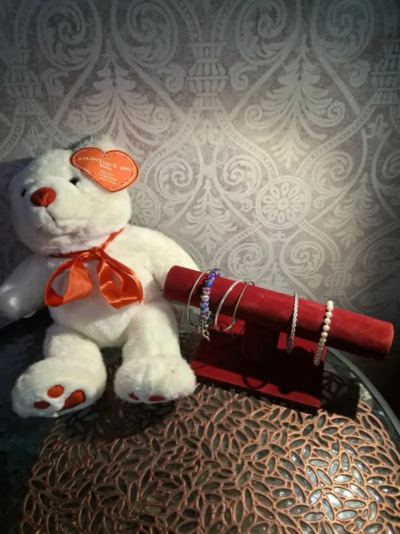 Peluche oso blanco mas porta pulseras.nuevos.