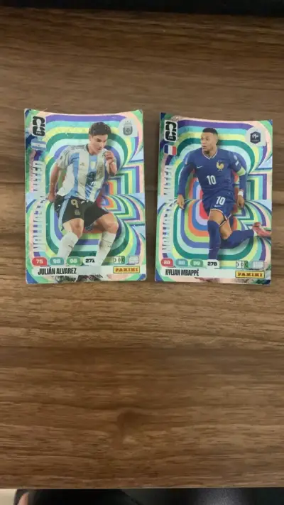 Tarjetas coleccionables Panini de fútbol - miniatura 1