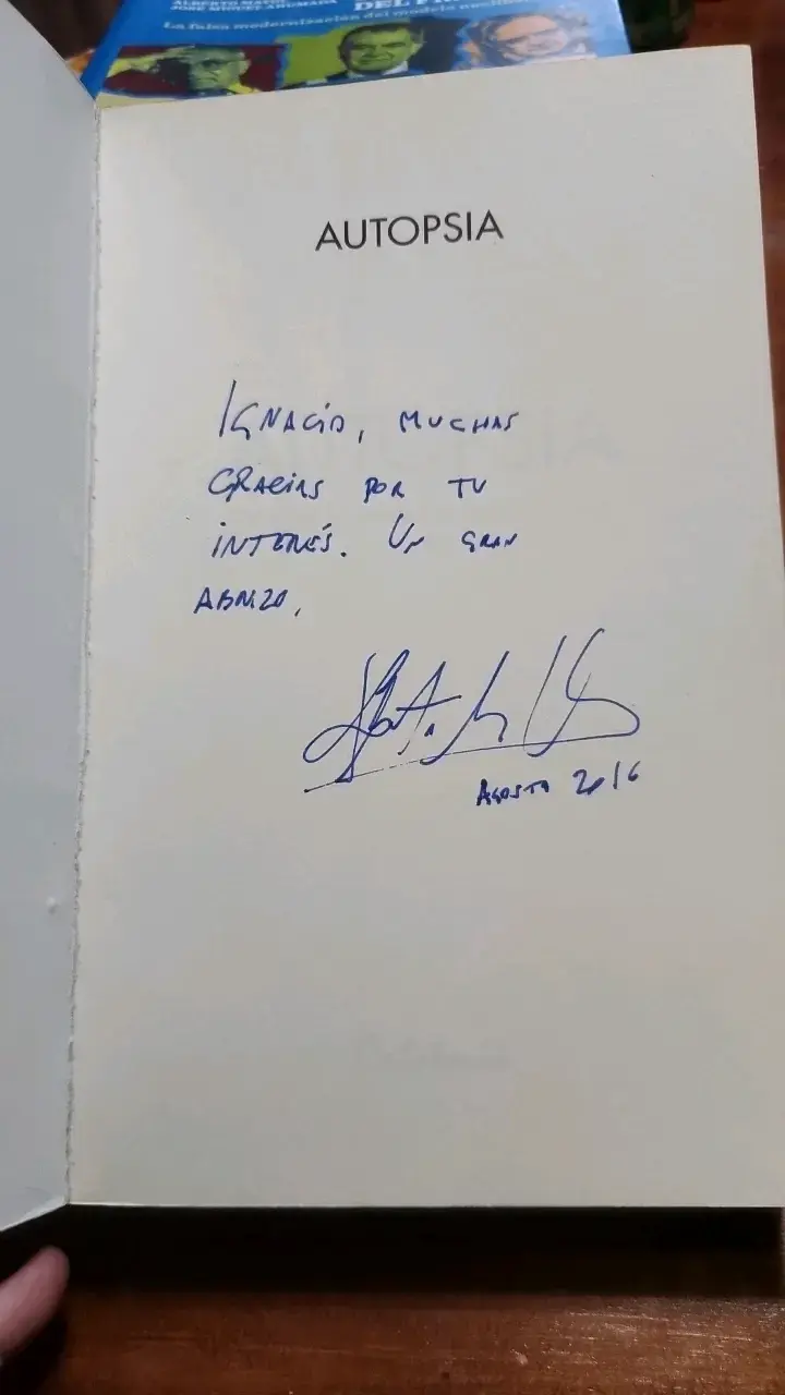 Libro 'Autopsia' de Alberto Mayol - 3