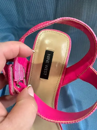 Sandalias fucsia Nine West - miniatura 2