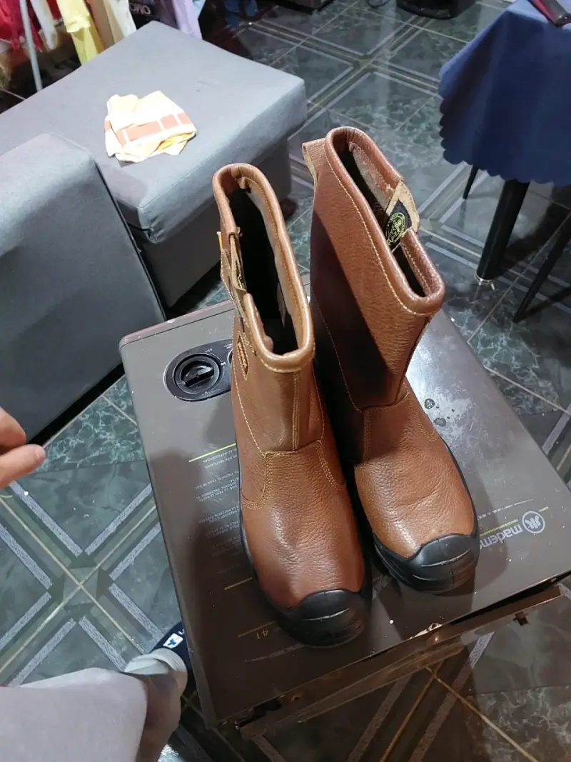 Botas de Seguridad Marrones Profix Anticorte - 2