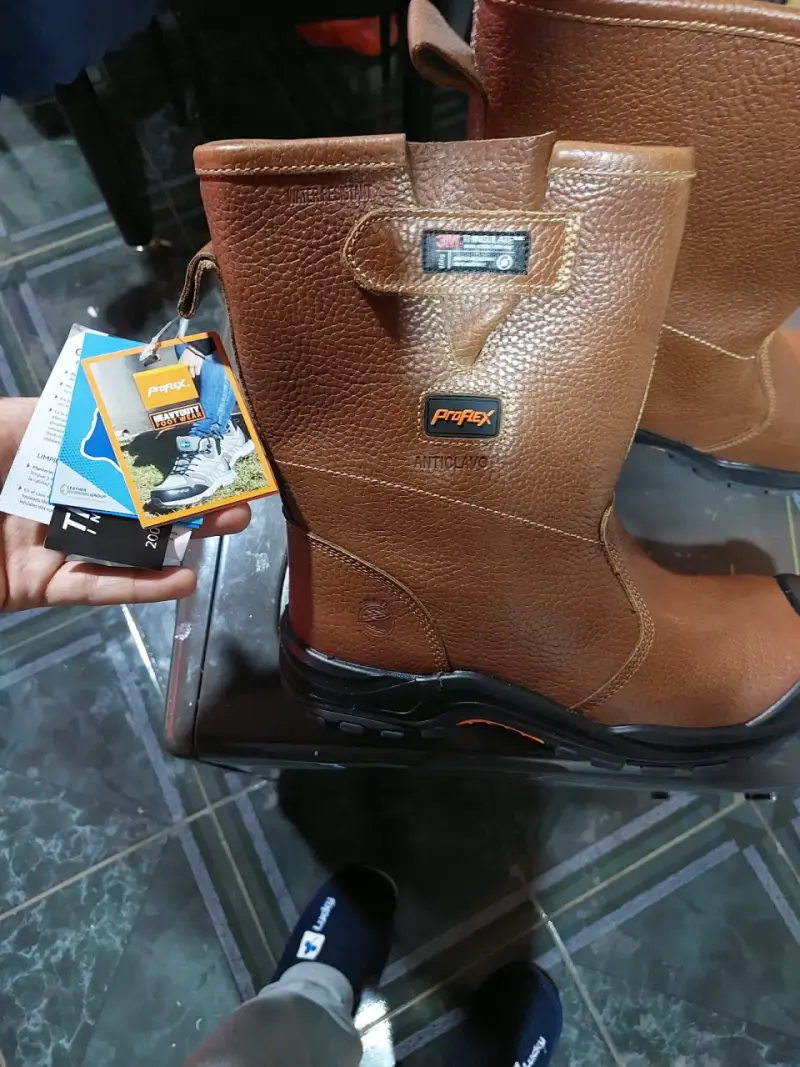 Botas de Seguridad Marrones Profix Anticorte - 3