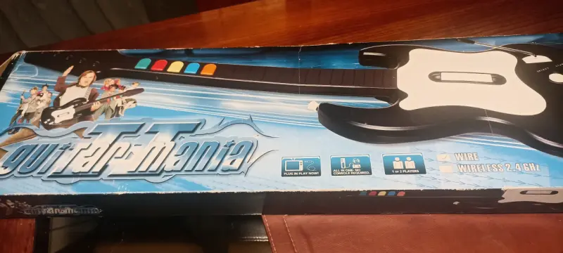 Guitarra  GuitarMania para videojuegos - 2