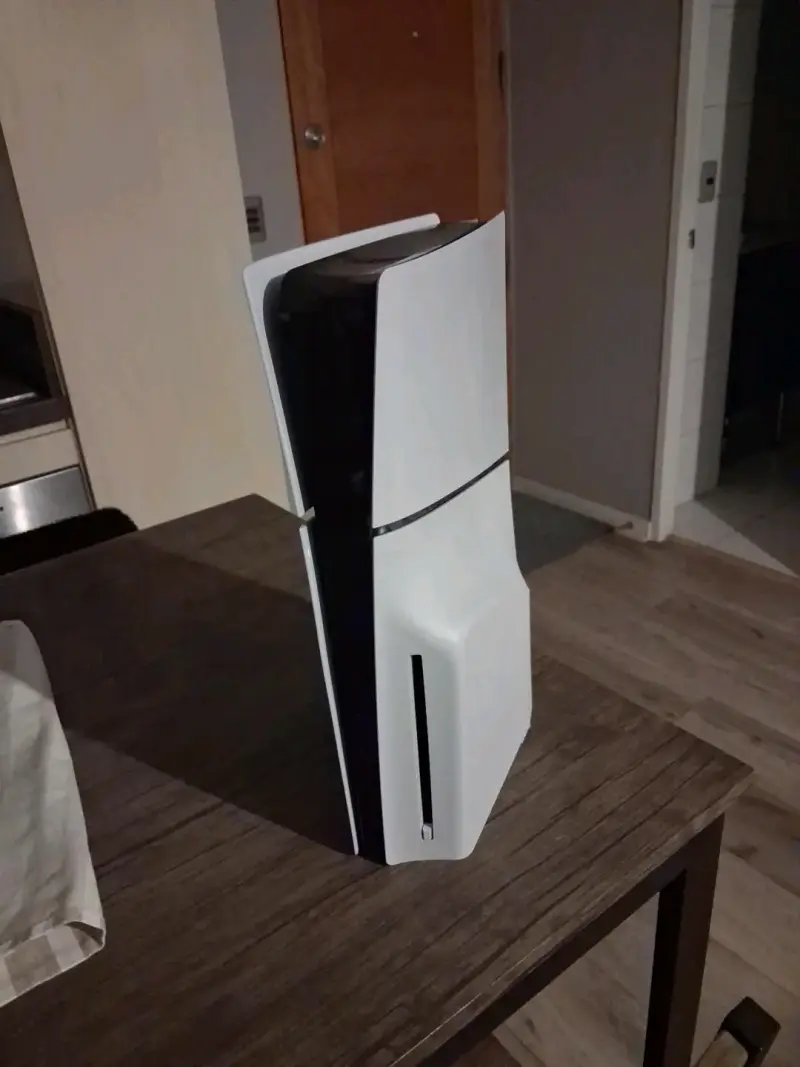 Consola de videojuegos PlayStation 5 en buen estado
