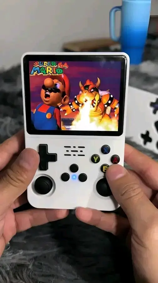 Consola portátil retro con juegos clásicos