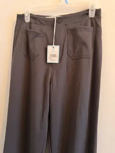 Pantalones grises de mujer con bolsillos - miniatura 2