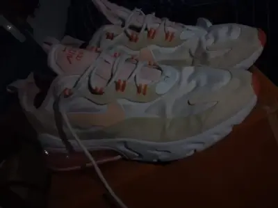 Zapatillas deportivas Nike Air Max 270 React - miniatura 1