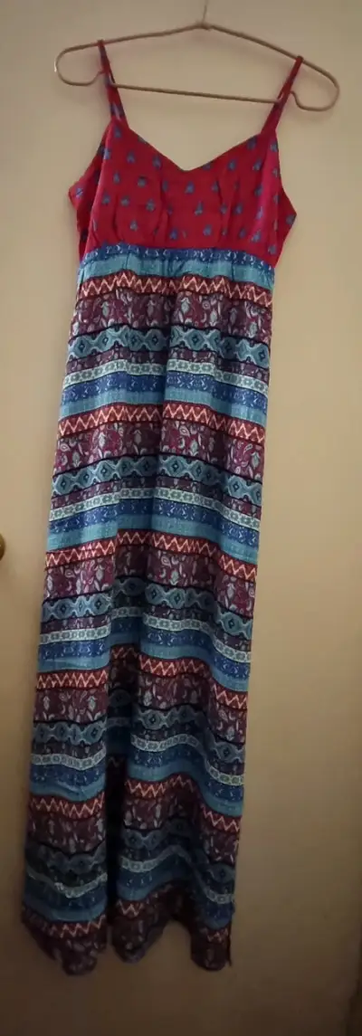 Vestido largo con tirantes adaptables de mujer - miniatura 1