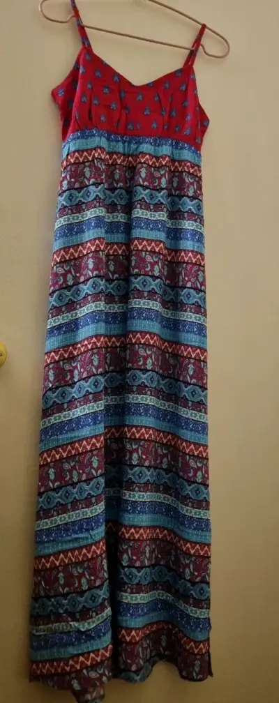 Vestido largo con tirantes adaptables de mujer - miniatura 2