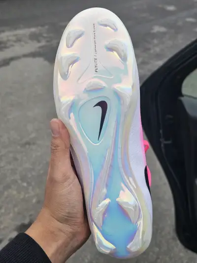 Botines de fútbol rosa para césped - miniatura 4