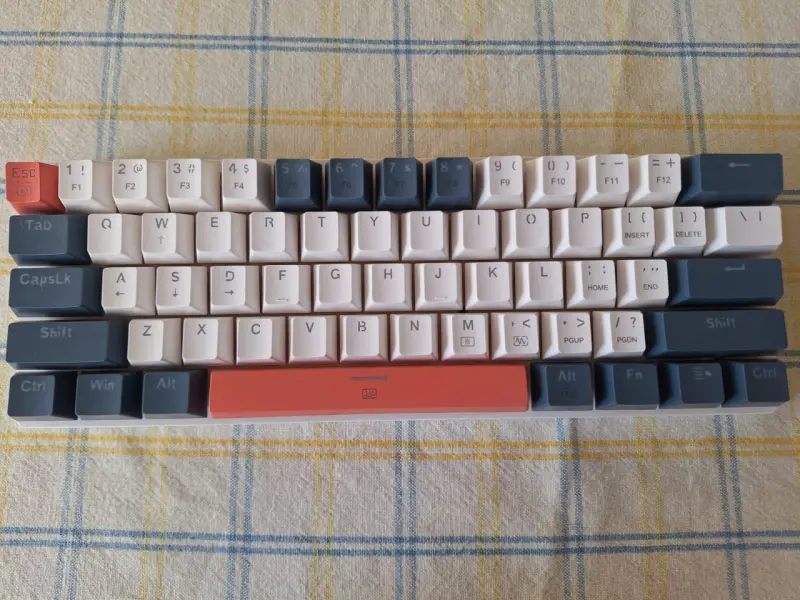 Teclado Machenike K500-B61 con Red Switch - 1