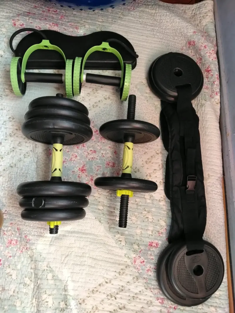 Set de entrenamiento con pesas y balón de ejercicio - 3