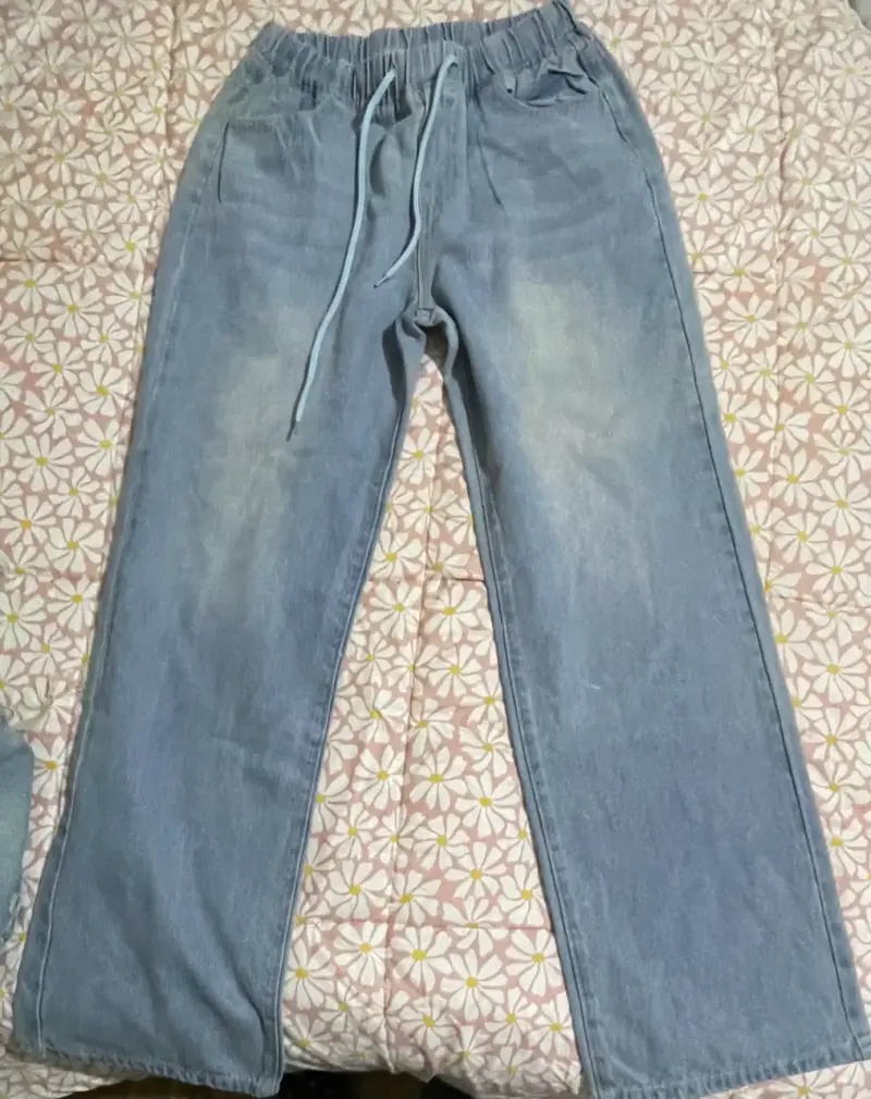 Pantalones de mezclilla y cargo para mujer - 1