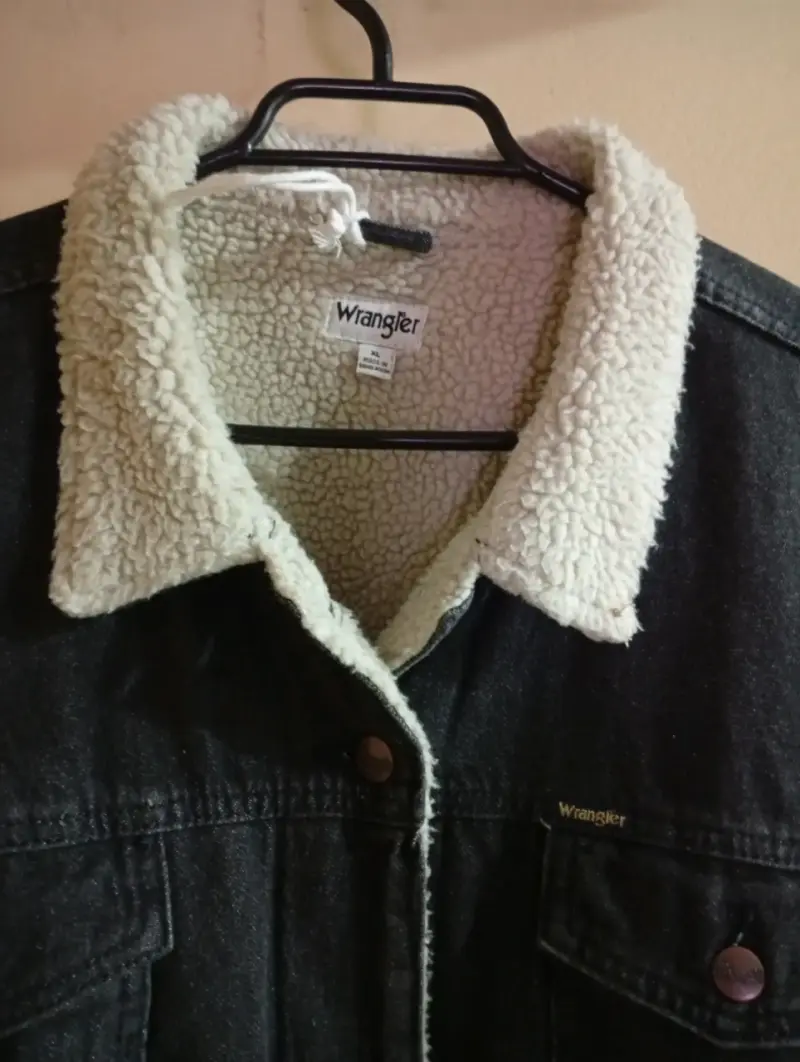 Chaqueta de mezclilla Wrangler con forro de borrego - 1