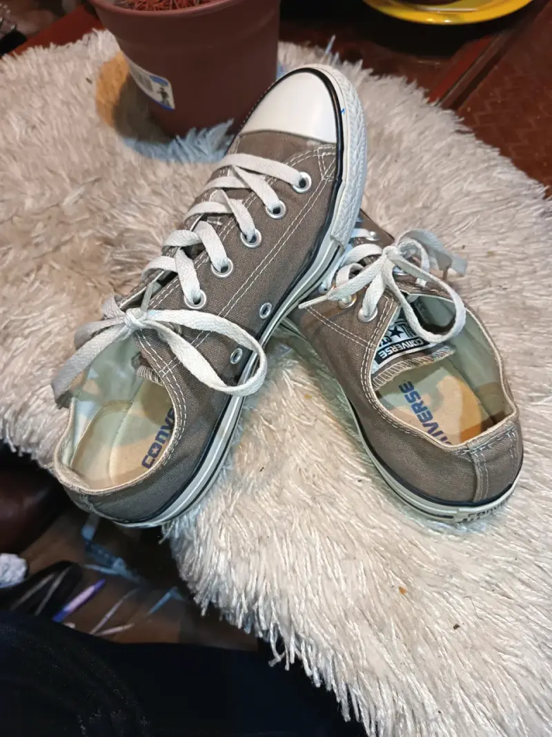 Zapatillas Converse grises clásicas unisex - 4